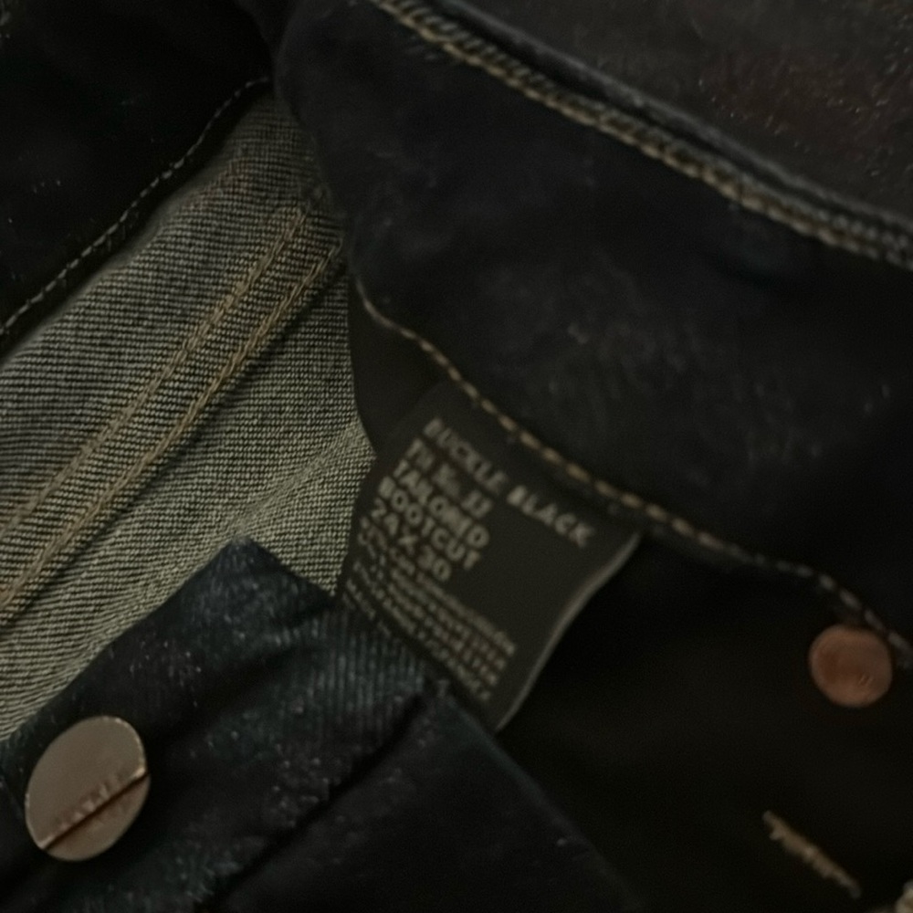 Size 24x30 bootcut buckle black